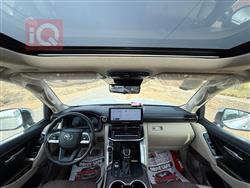 تۆیۆتا لاند کروزەر